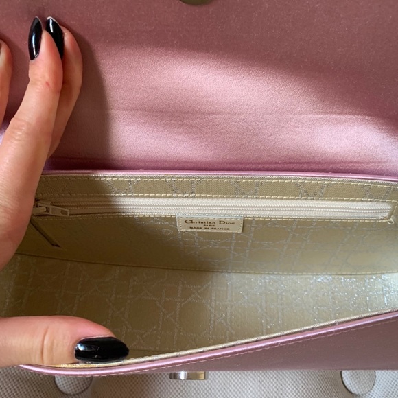 Christian Dior Sleep Satin Bag With DIOR Keychain - Picture 7 of 8